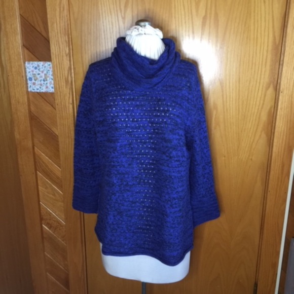 NOMADIC TRADERS blue woman’s sweater Size Medium - Picture 1 of 3